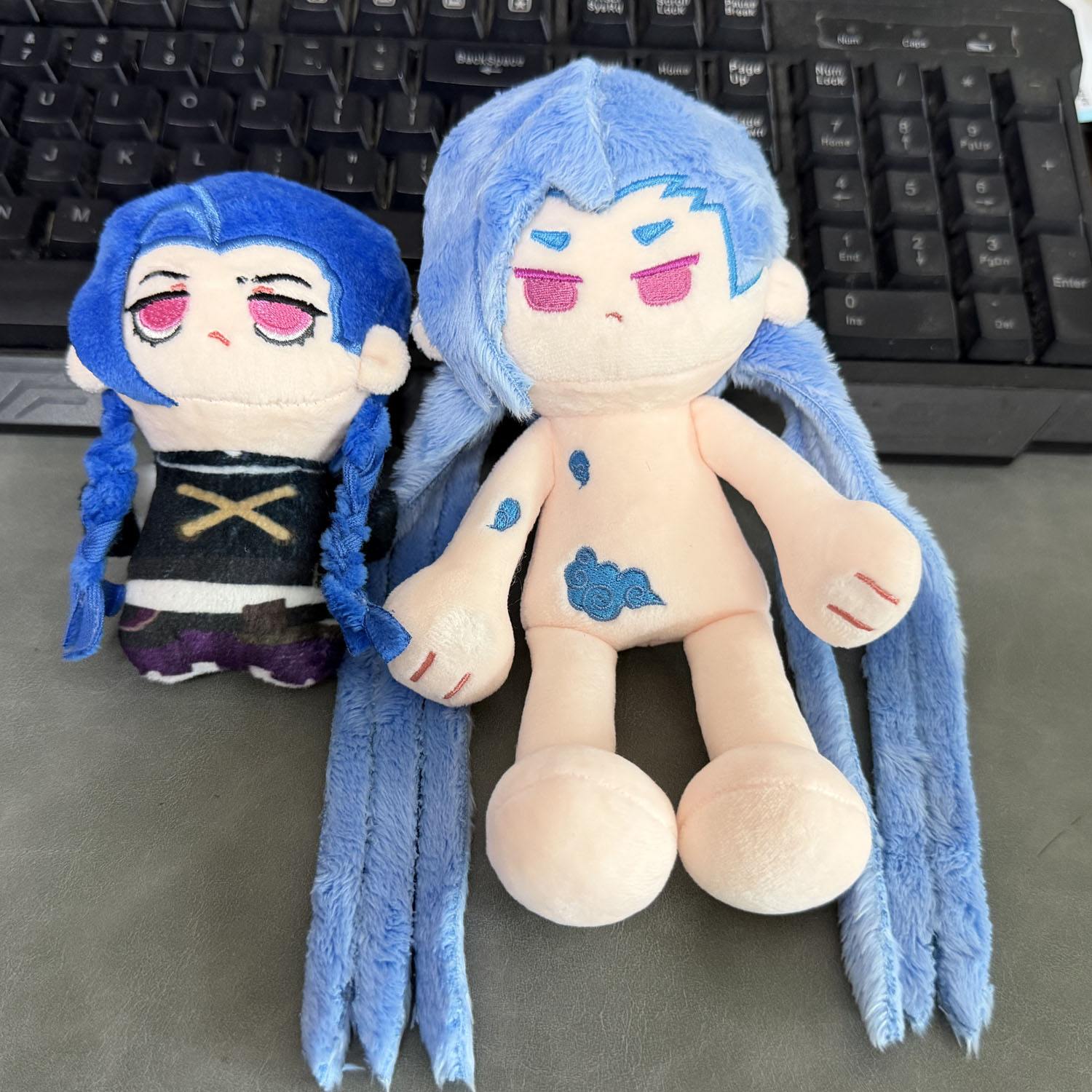 Плюшевая игрушка-брелок Джинкс – обзор и цена Cosplay Plushie Prop